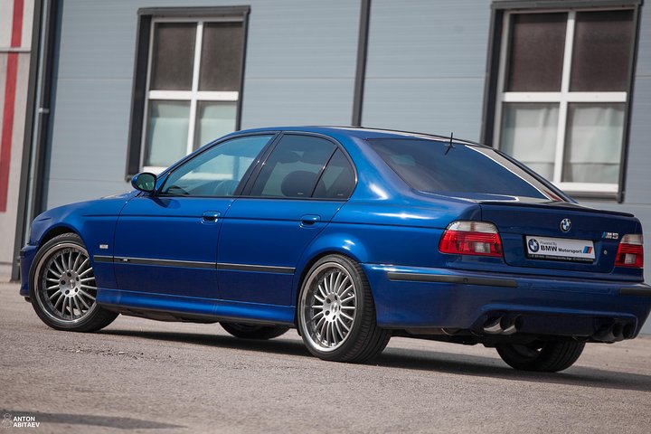Guided Riga Main Sight Tour on a BMW ///M5 - Image 4