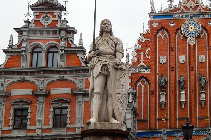 Join-in Shore Excursion: Sightseeing Tour of Riga - Image 1