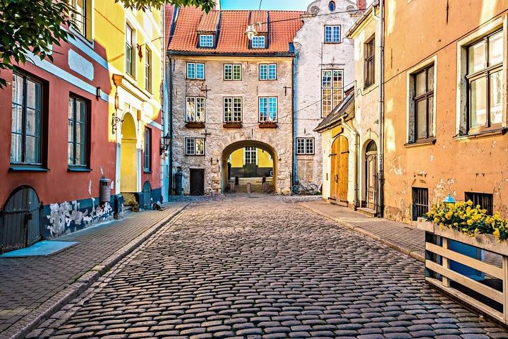 Join-in Shore Excursion: Sightseeing Tour of Riga - Image 2