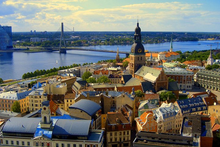 Old Town Walking Tour of Riga - Image 1