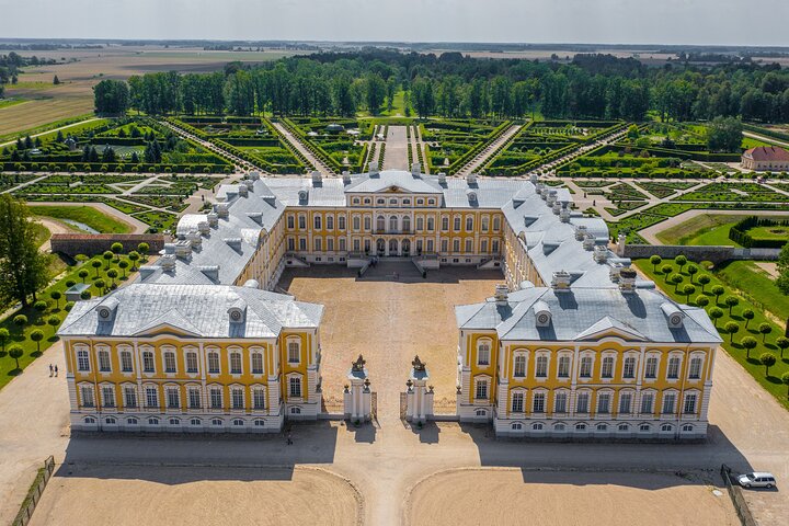 Private Full-Day Trip to Bauska, Rundale and Jelgava Palace - Image 5