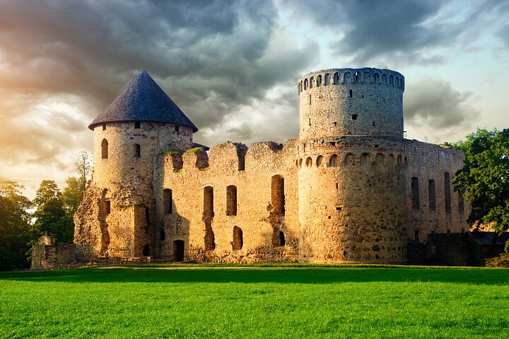 Private Full-Day Trip to Bauska, Rundale and Jelgava Palace - Image 4