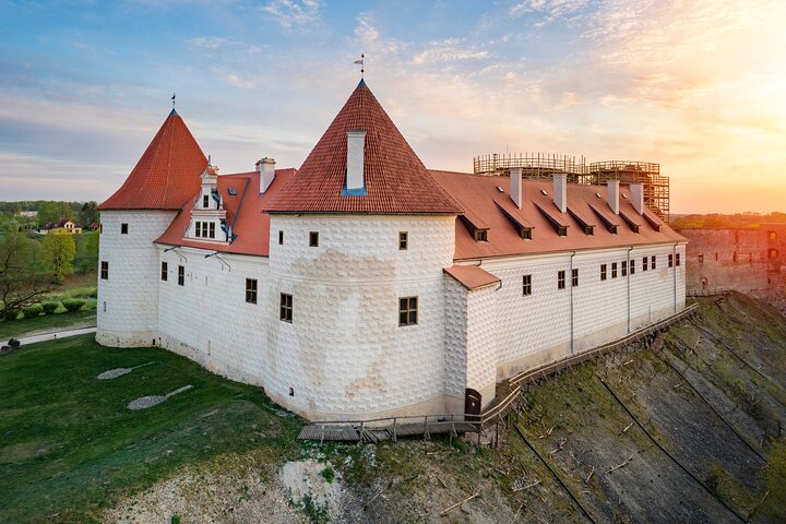 Private Full-Day Trip to Bauska, Rundale and Jelgava Palace - Image 2