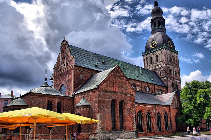 Private grand Riga city tour - Image 4