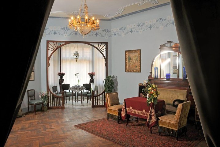 Private Riga Shore Excursion: City Tour and Jewish History Places - Image 3