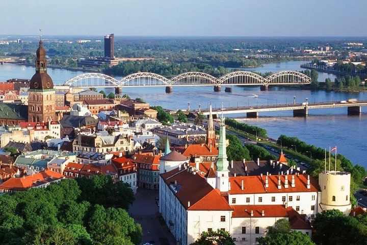 Private Shore Excursion: Walking Tour of Riga - Image 4