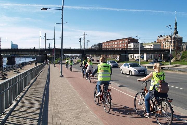 Riga Highlights Bike Tour - Image 3