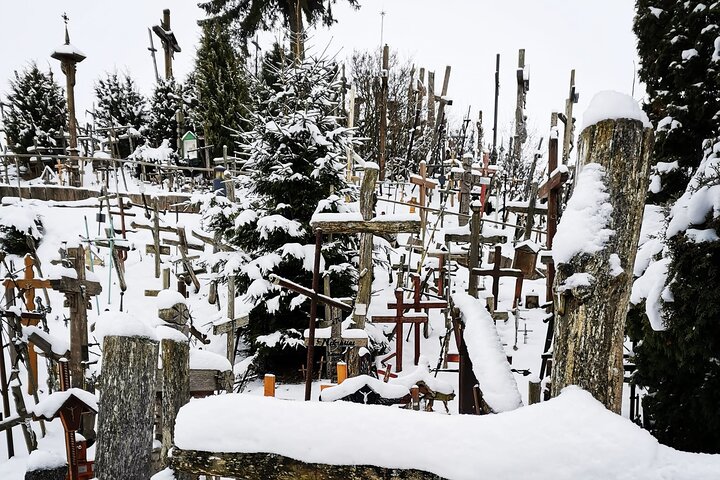 The Hill of Crosses (LT), Palaces and Manors (LV) on the way - Image 4
