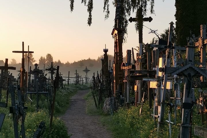The Hill of Crosses (LT), Palaces and Manors (LV) on the way - Image 5
