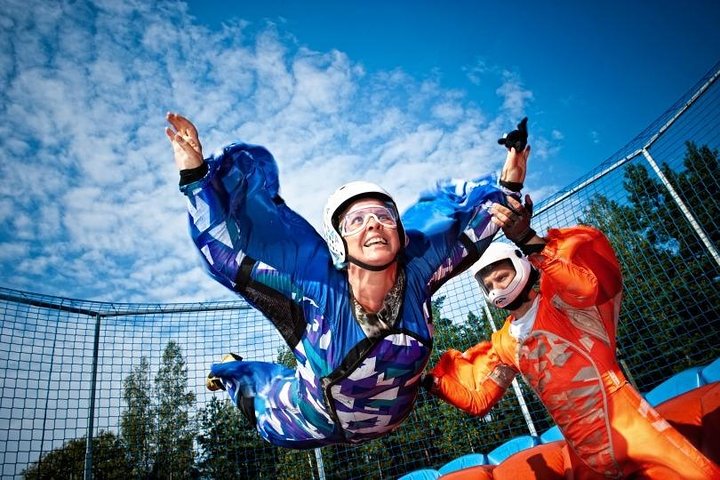 Vertical wind tunnel flight  - Image 5