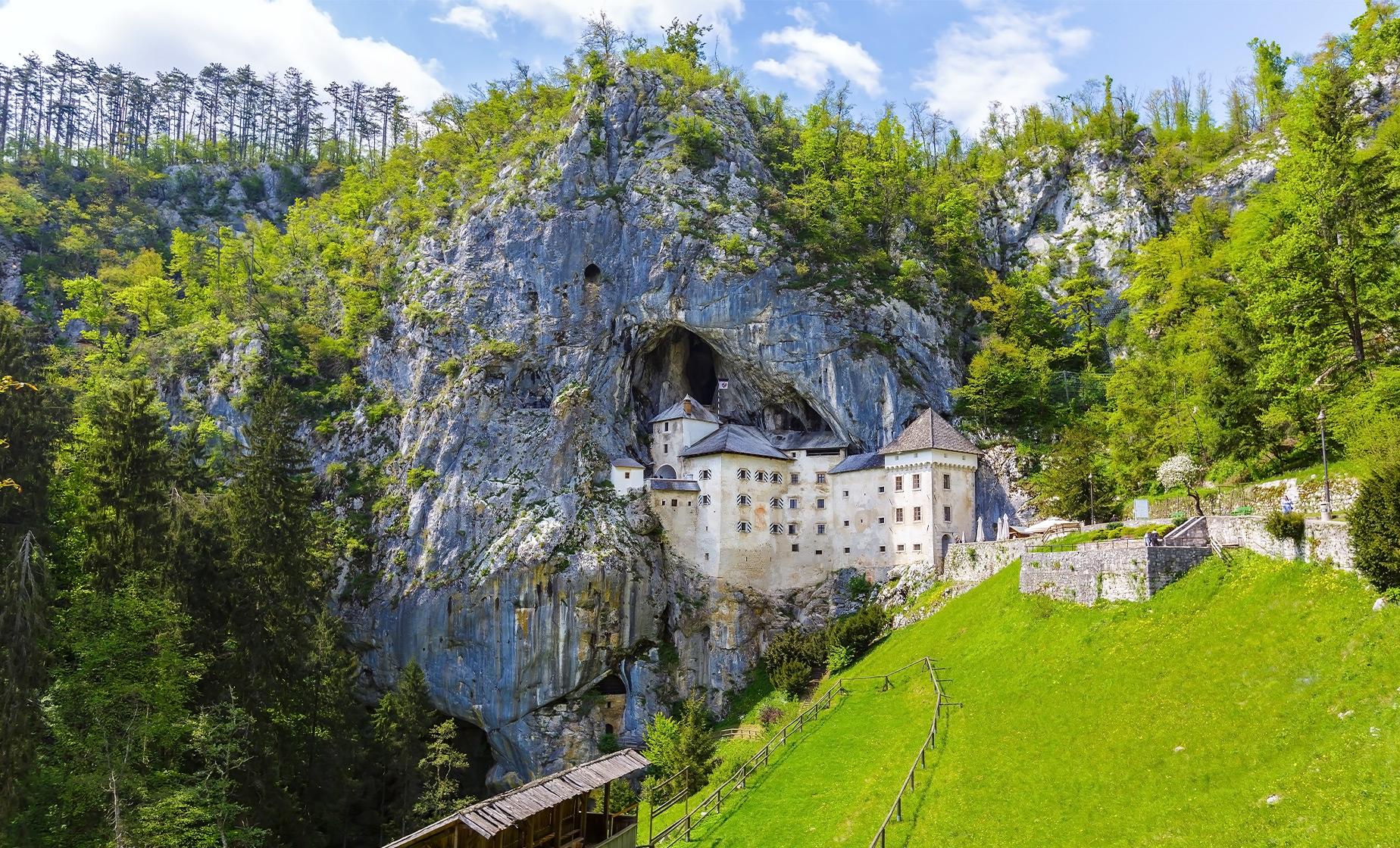 Postojna Cave and Predjama Castle - Image 1