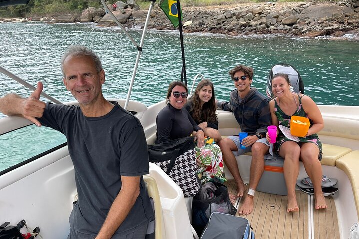 4h or 8h boat tour through the islands of Ubatuba - Image 2