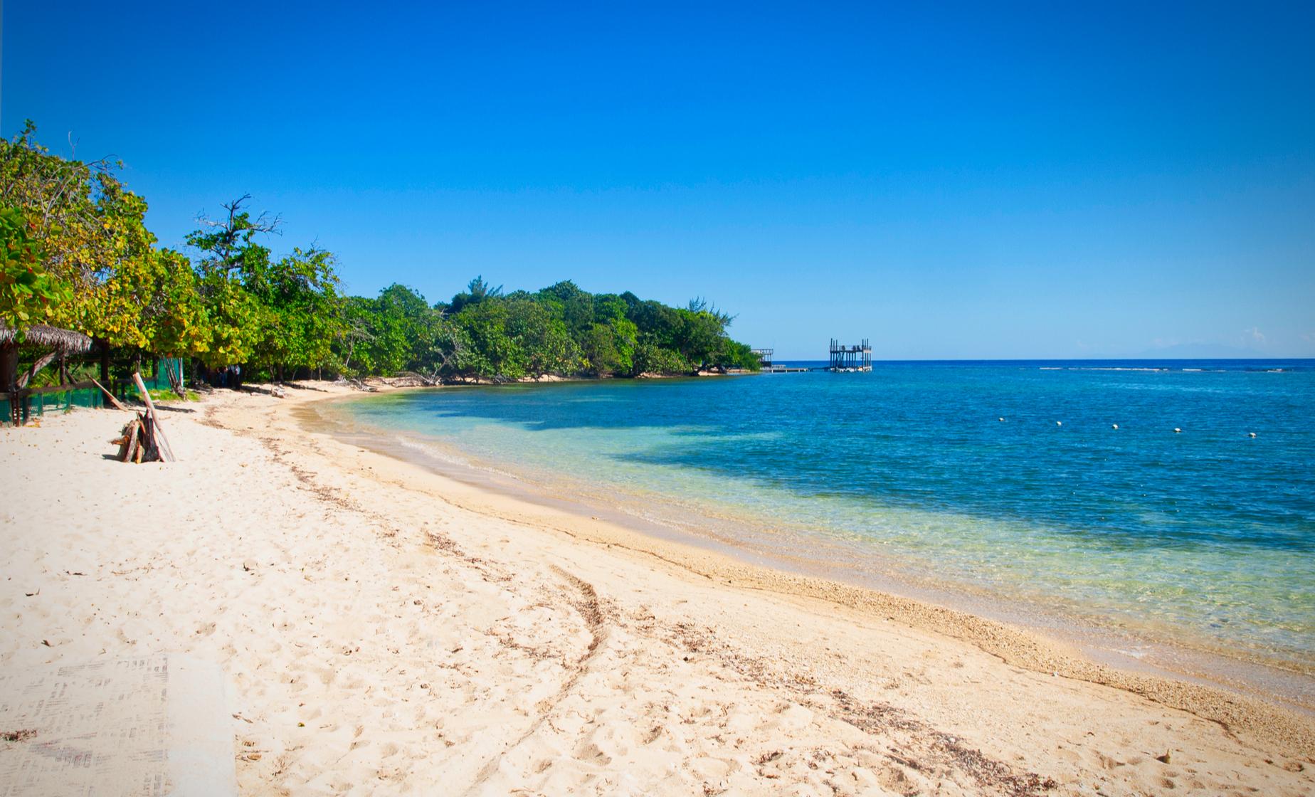 Roatan by Land and Sea - Image 1