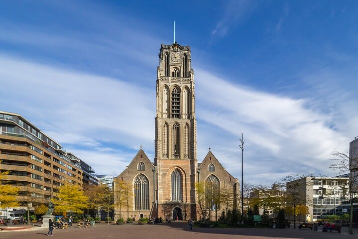 Explore Rotterdam’s history and architecture on private walking tour - Image 2