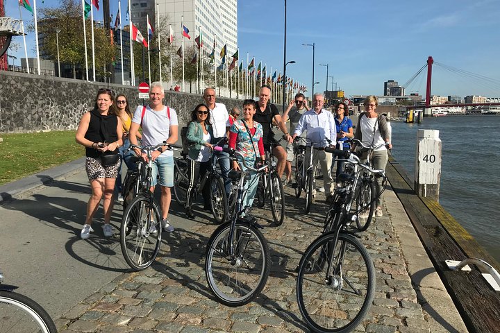 Rotterdam Highlights Bicycle Tour - Image 3