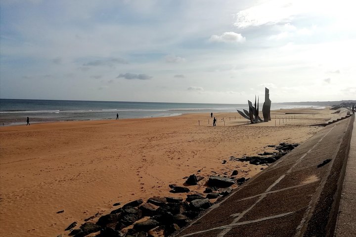 Discover the Dday beaches in Normandy. - Image 1