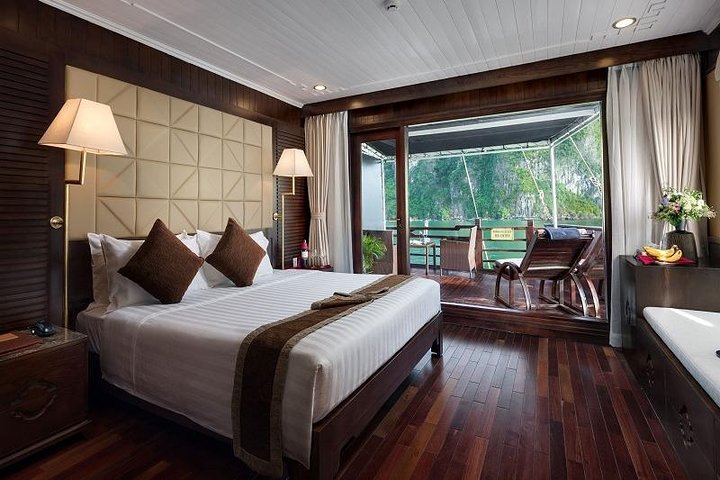 6Day Package Tour North-South: Sai Gon - Hanoi - Ha long Cruise  - Image 2
