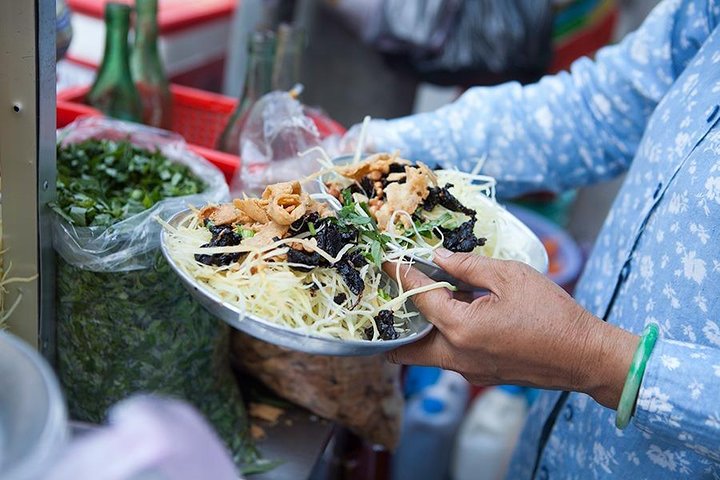 Big Eats & Small Seats - Image 1