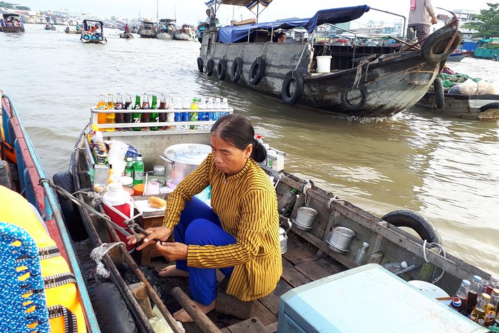Cai Rang Floating Market Day Trip from Ho Chi Minh City - Image 4