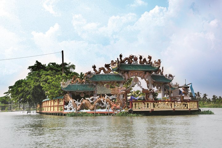 Dragon Floating Temple Sightseeing on Saigon River by Speed Boat - Image 3