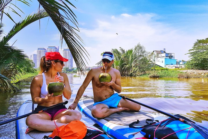 Experience paddling on SUPs on Saigon River - Image 2