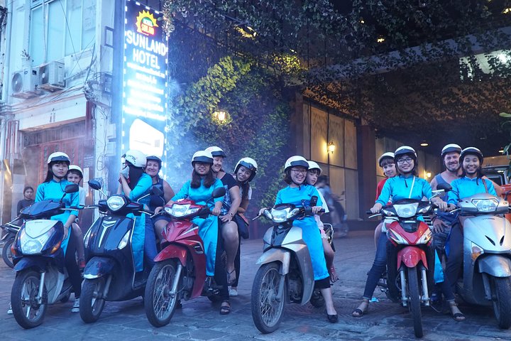 GirlPower Saigon By Night Tour by Scooters with Female Drivers | Kiss Tours - Image 3