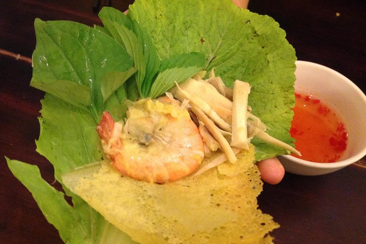 Private Half-Day Ho Chi Minh Food Tour with Local Students - Image 1