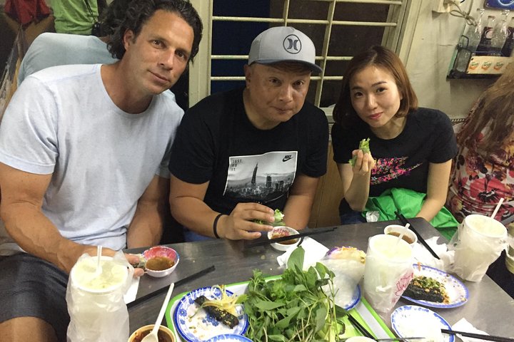 Private Half-Day Ho Chi Minh Food Tour with Local Students - Image 5