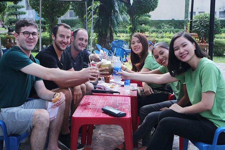 Private Ho Chi Minh Sightseeing by Motorbike with Local Students - Image 5