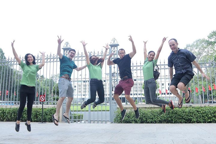 Private Ho Chi Minh Sightseeing by Motorbike with Local Students - Image 3