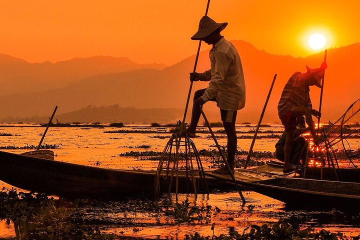 PRIVATE Luxury Sunset Mekong AFTERNOON TRIP with BBQ DINNER & COOK CLASS - Image 1
