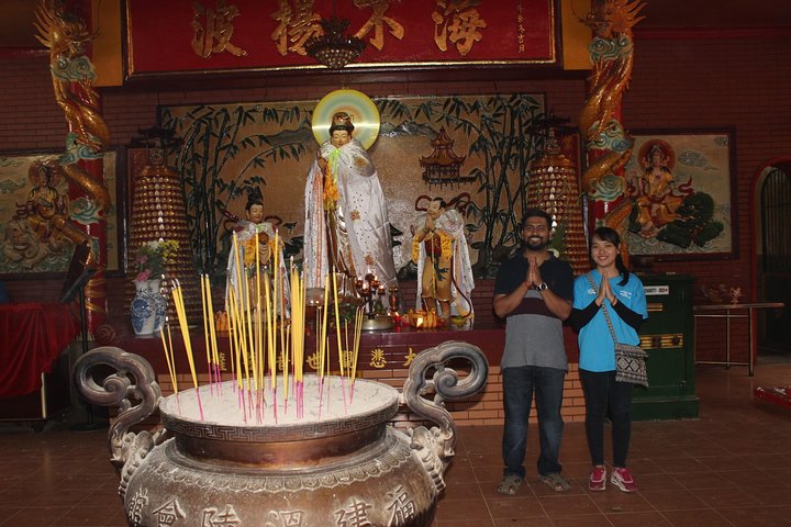 Private Saigon City Tour Full Day by car - Image 2