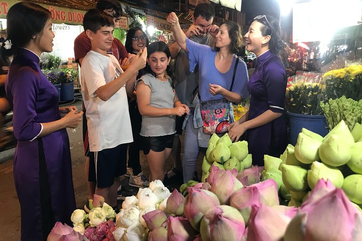 Private Walking Saigon Food Tour by Night - Image 1