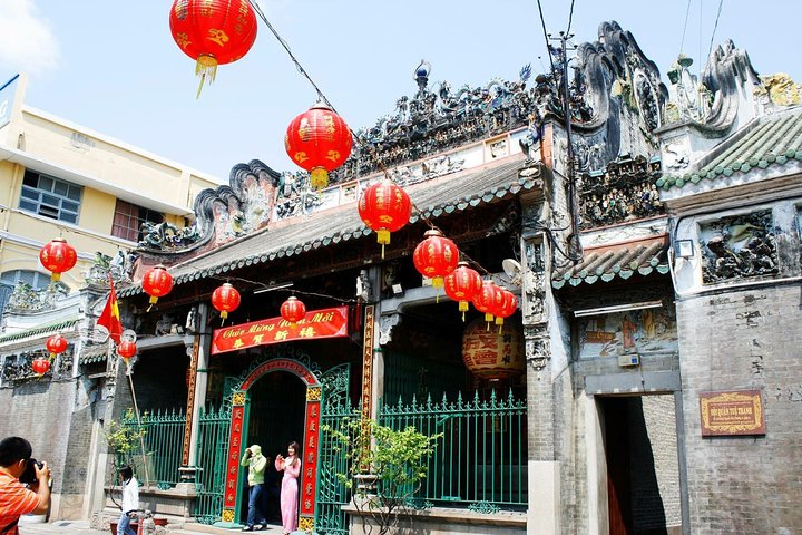 Shore Excursion: DISCOVER CHINA TOWN BY CYCLO from SAI GON PORT - Image 1