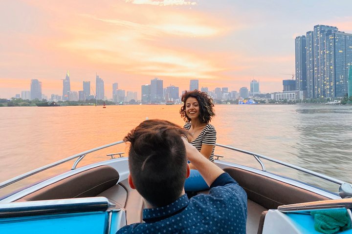 Sunset Cruise with Cocktail at The Deck by Speed Boat - Image 2