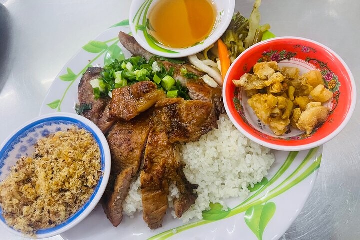 Super Niche Saigon Food Tour With Zero Tourist Insight - Image 4