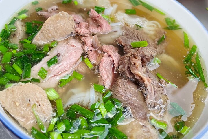 Super Niche Saigon Food Tour With Zero Tourist Insight - Image 5