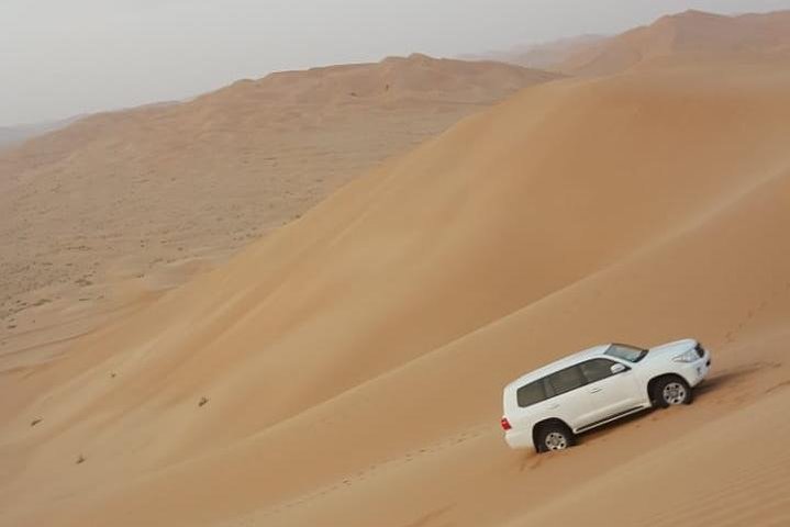 Desert Safari Sunset Empty Quarter 'Rub Al Khali' from Salalah - Image 4