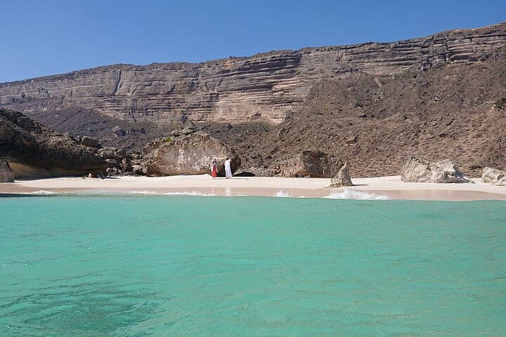 Private Guided Tour to West Beaches of Salalah - Image 1