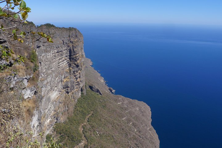 Splendours of Far West Coast private tour - beaches, cliffs, breathtaking views - Image 1