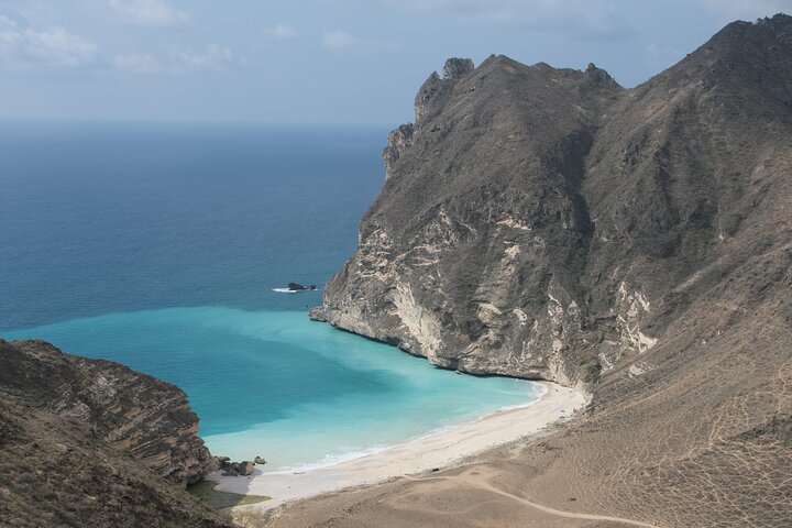 West of Salalah private tour - fascinating mountains and beaches - Image 3
