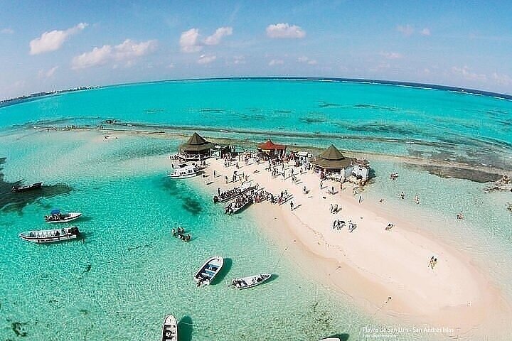 Tour to Johnny Cay Mangrove Aquarium and Haynes Cay - Image 2