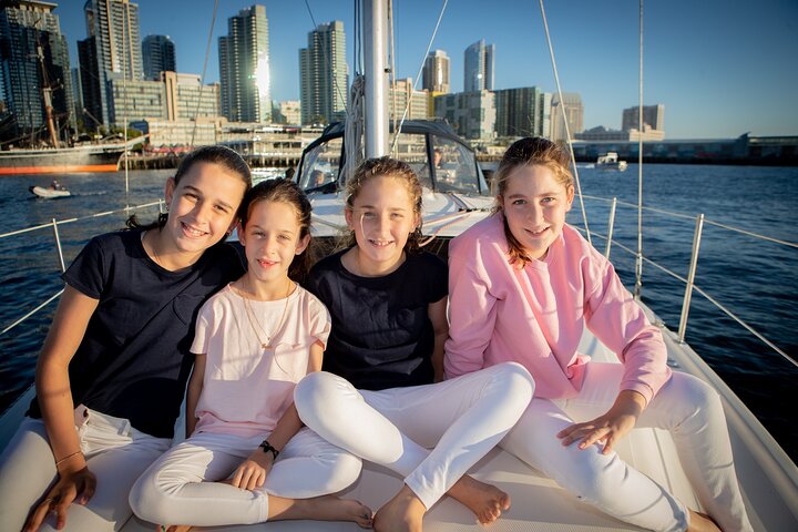 Private Luxurious Sailing Cruise in San Diego Bay - Image 4