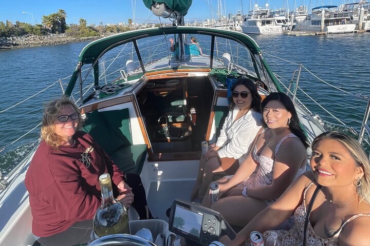 San Diego Sunshine Sailing Excursion  - Image 4