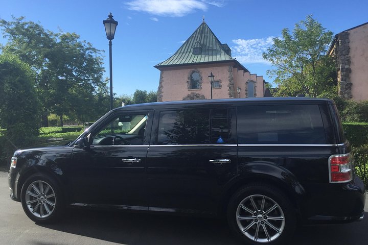 6-Hour Private Wine Country Tour of Napa in Crossover SUV (up to 6 people) - Image 2