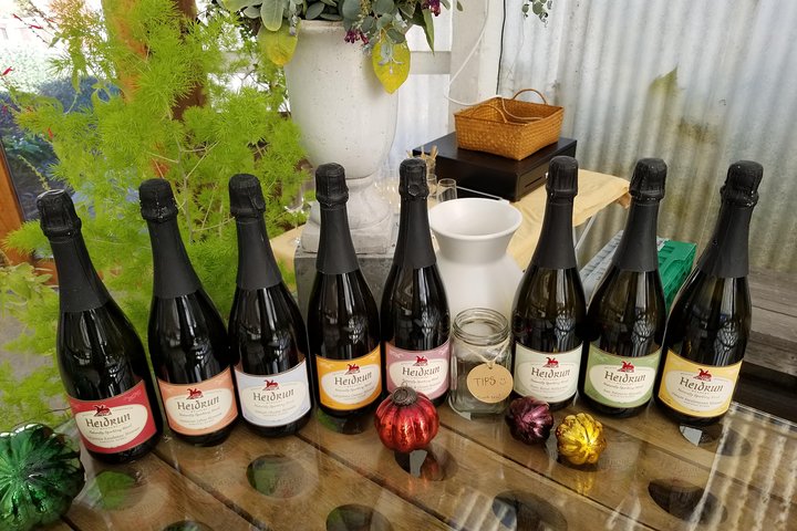 Customized, Private Sonoma Coast Food Wine Tour Cheese, Honey, Oysters Tasting - Image 5