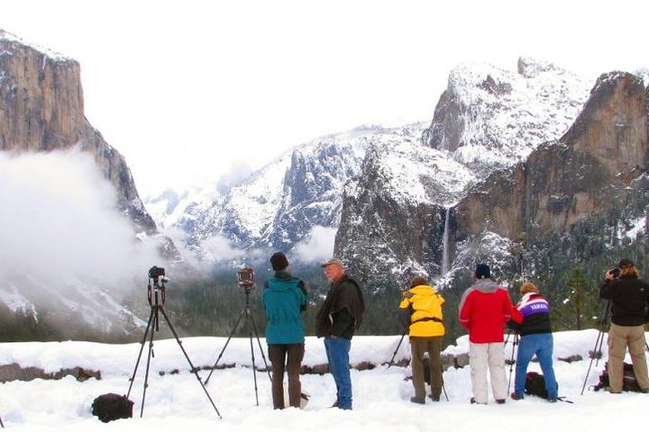 Experience the Thrills of Yosemite 3-Day Package hotel accommodation included - Image 2