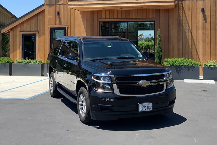 Napa or Sonoma Dinner Transportation SUV up to 6 Guests - Image 3