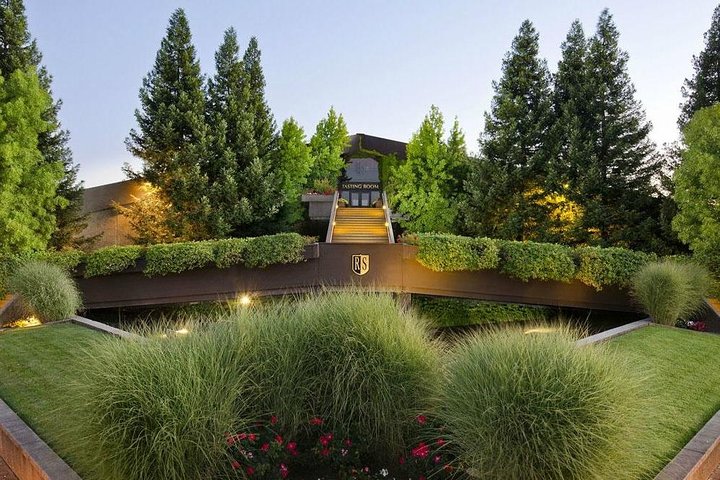 Private Napa Sonoma Wine Tour & Custom Concierge - Image 4