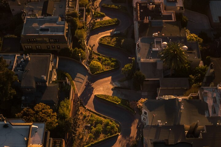 Private Tour of San Francisco Iconic Sites and Local Charm - Image 4